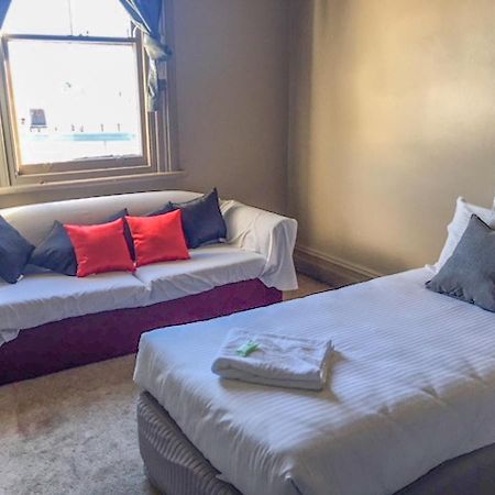 Commercial Hotel Motel Літґоу Екстер'єр фото