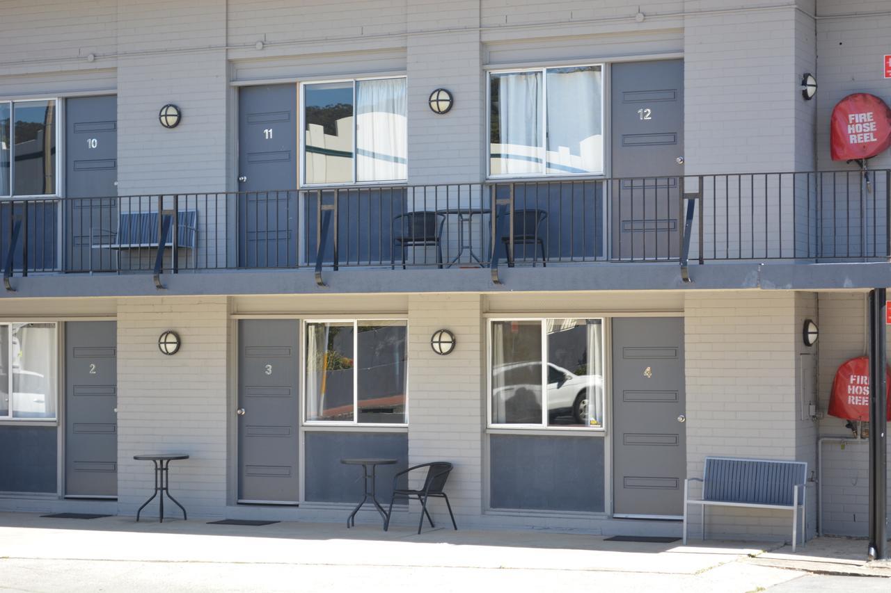 Commercial Hotel Motel Літґоу Екстер'єр фото